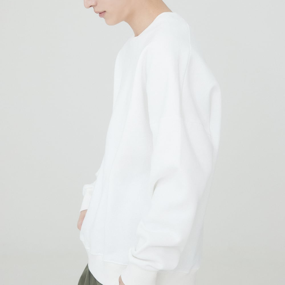 필잇 시그니처 겨울 맨투맨 (기모)의6번 이미지 